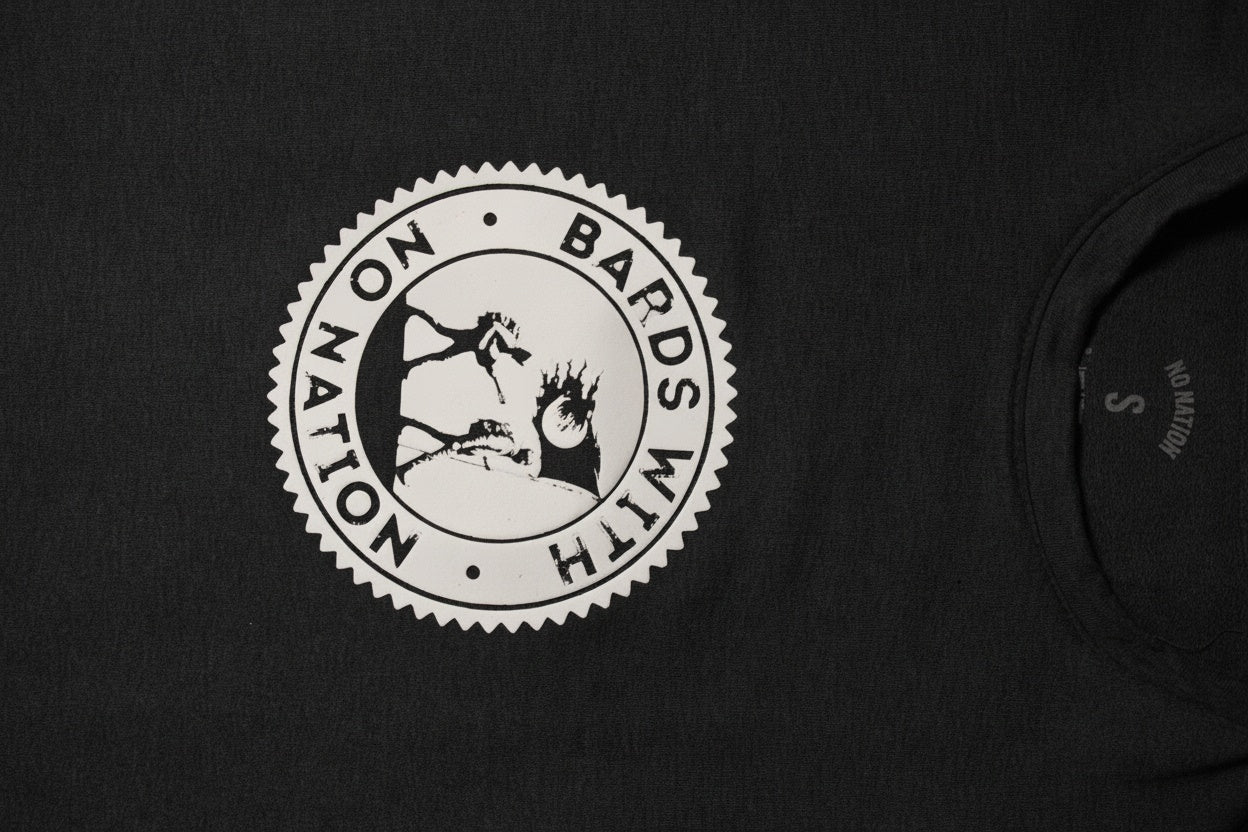 Camiseta Bards With No Nation